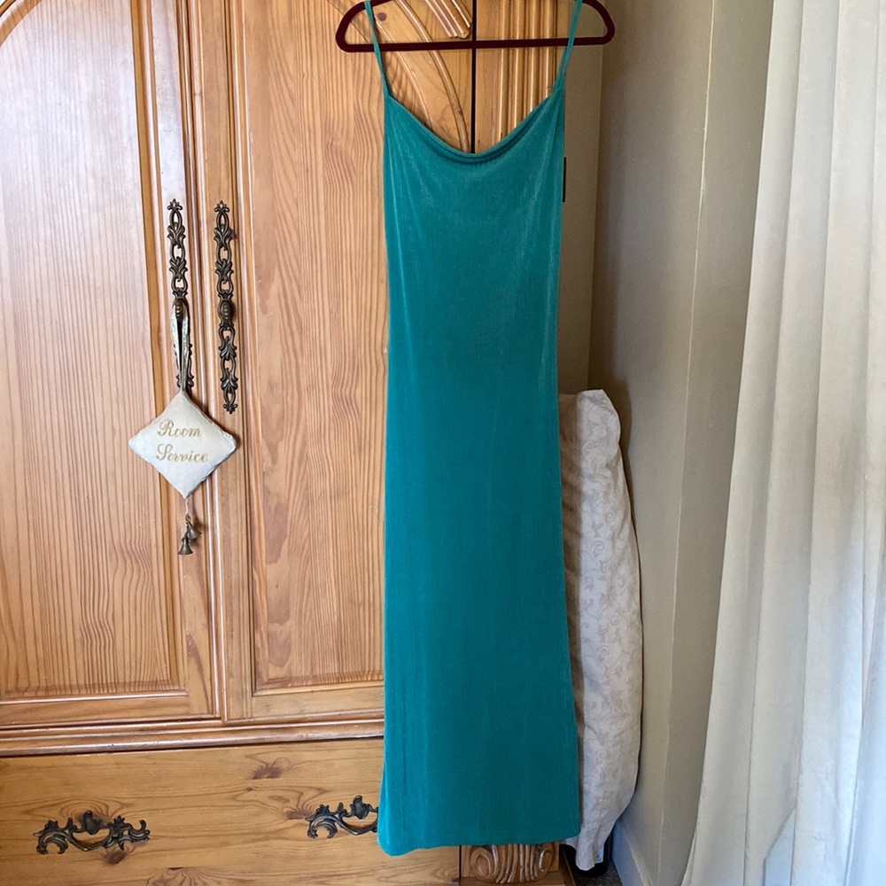FP COWLNECK SLIP